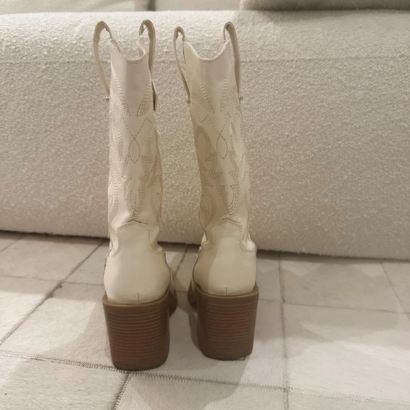 Forever 21 Cream Western-Inspired Block Heel Cowgirl Boots - Picture 4 of 4